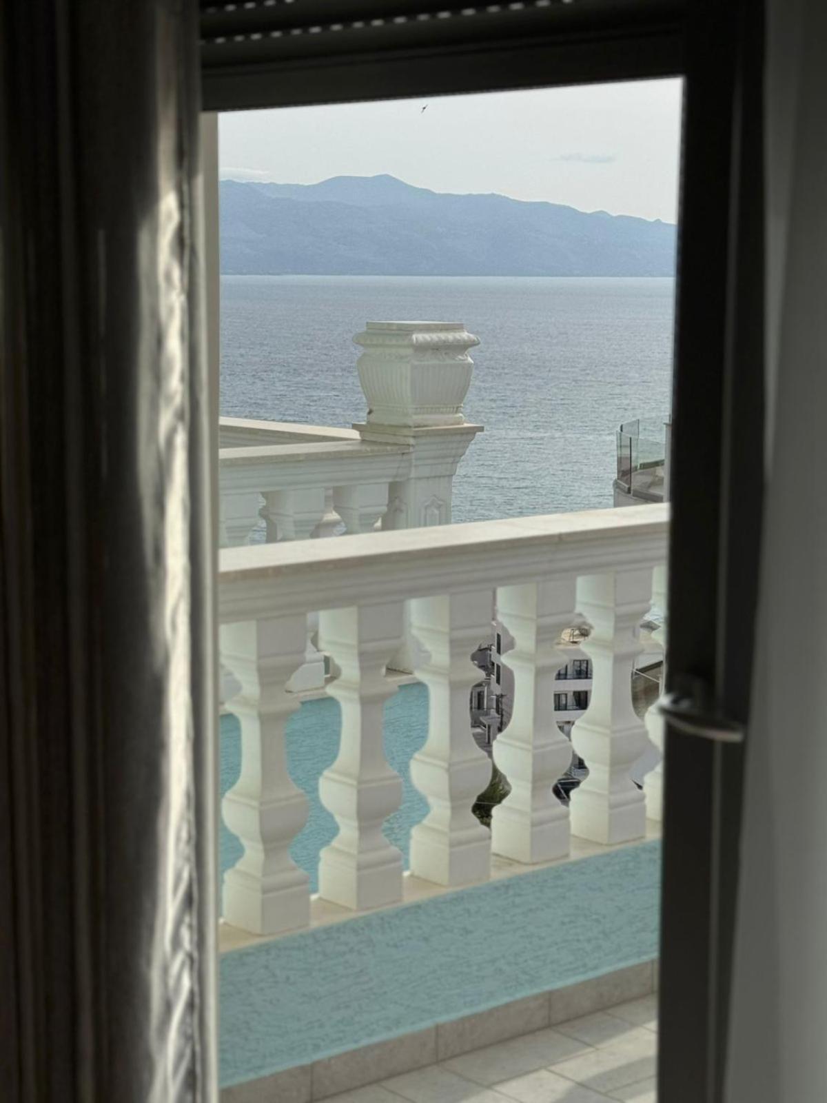 Hotel Abedini Saranda Zewnętrze zdjęcie