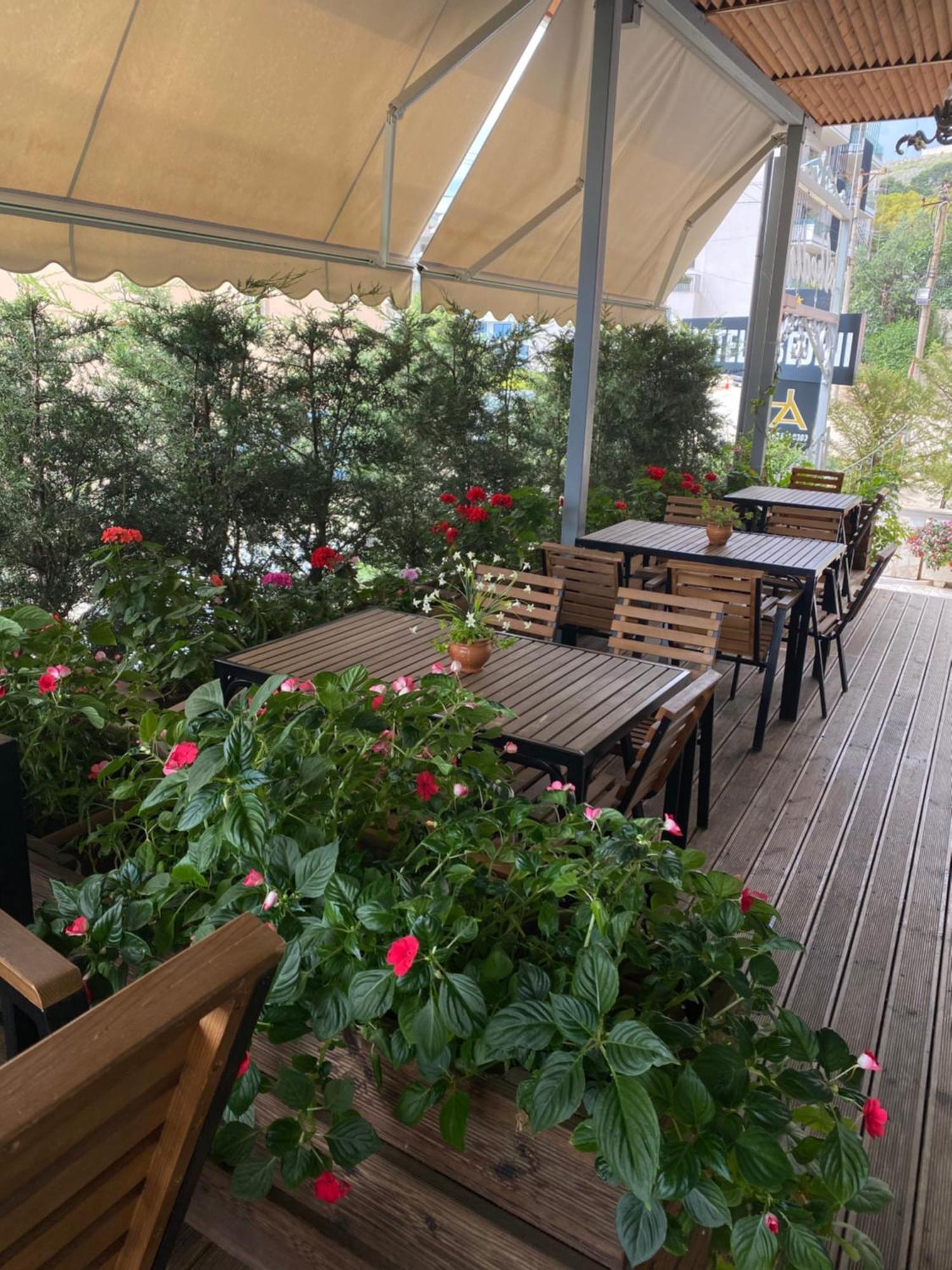 Hotel Abedini Saranda Zewnętrze zdjęcie