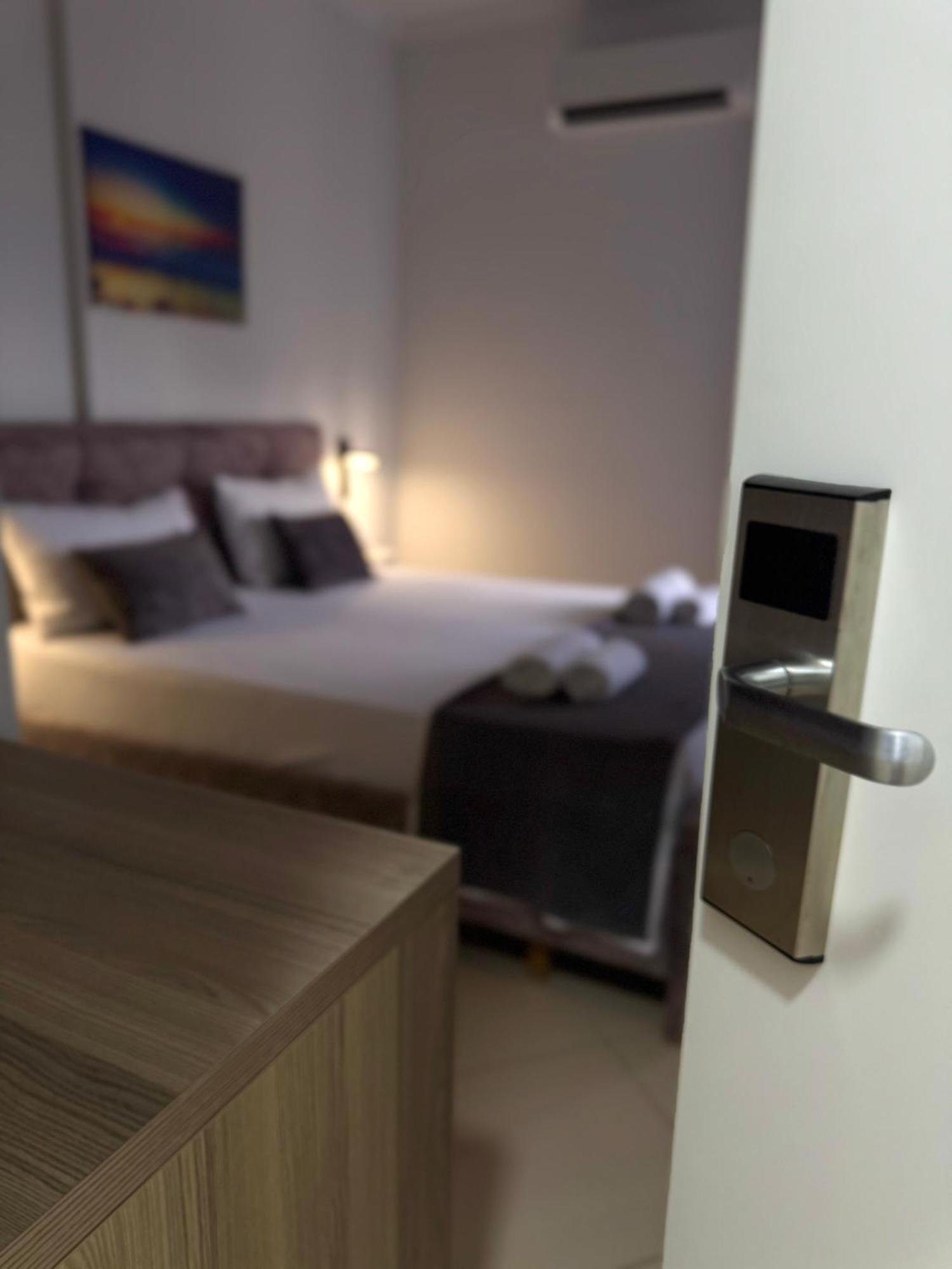 Hotel Abedini Saranda Zewnętrze zdjęcie