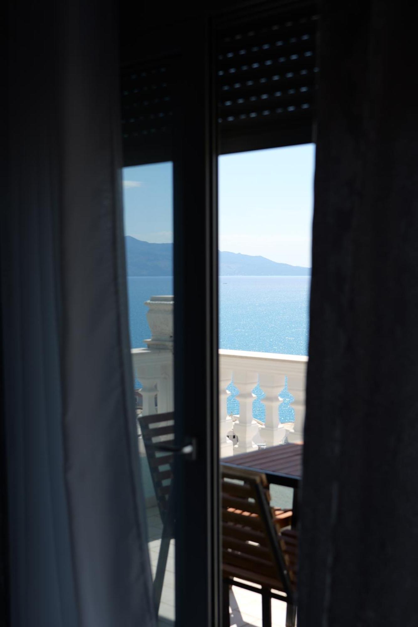 Hotel Abedini Saranda Zewnętrze zdjęcie
